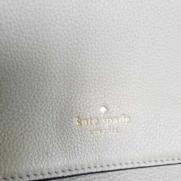 kate spade Handbags - Kate Spade Gray Purse